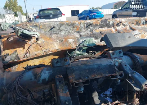 2016 Jeep Cherokee Latitude из США, поврежденный, VIN 1C4PJMCS8GW262694